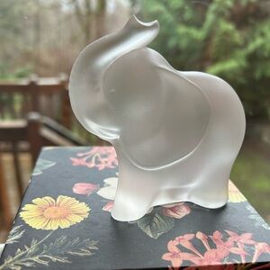 RCR Crystal Opaque Baby Elephant. Made in Italy. Measures 3” x 3”. No chips.